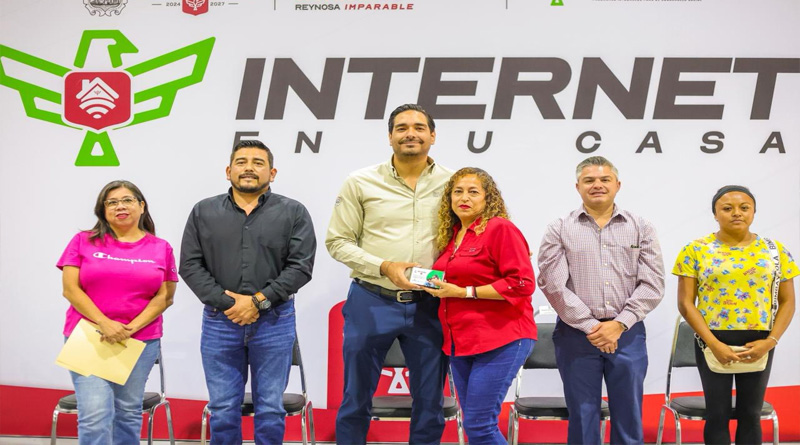 Entregan módem de Internet a familias en Reynosa
