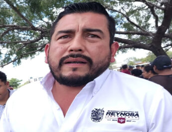 Invitan a celebrar el Día del Padre con lucha libre, música y concurso de parrilleros